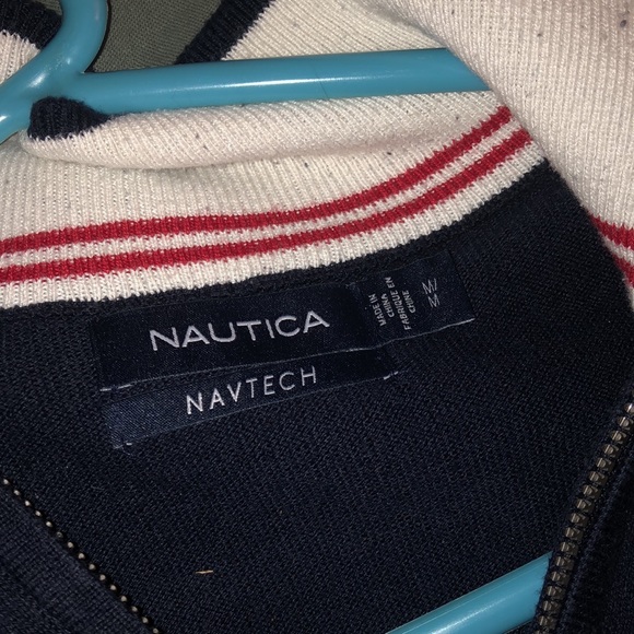 It’s a weird kind of blue - Picture 2 of 3